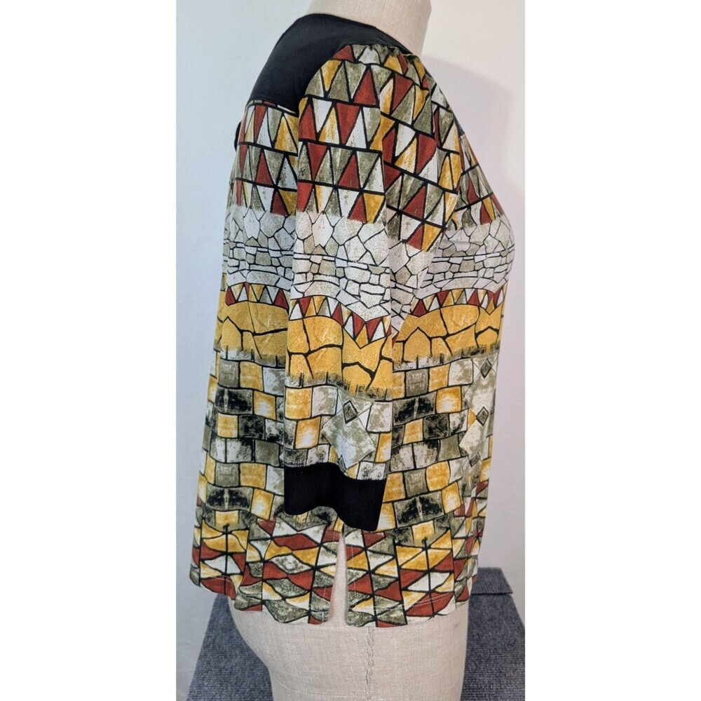 Multiples Petite Medium Geometric Print 3/4 Sleeve Top Grommet Detail - Picture 2 of 7